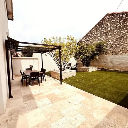 Andre A Villa *